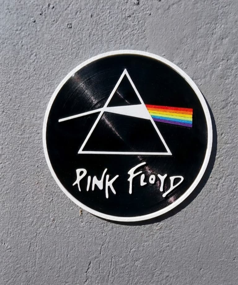 Arte de Parede Prisma Triangular